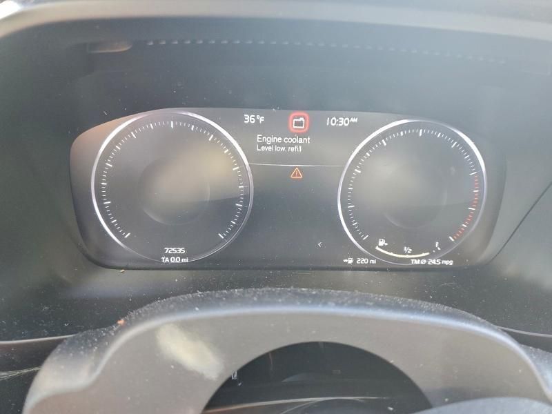 2020 Volvo Xc40 T5 Momentum