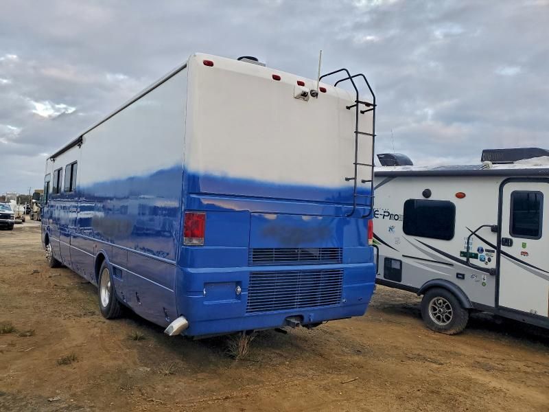 2006 Nationalrv 2006 Freightliner Chassis x Line Motor Home