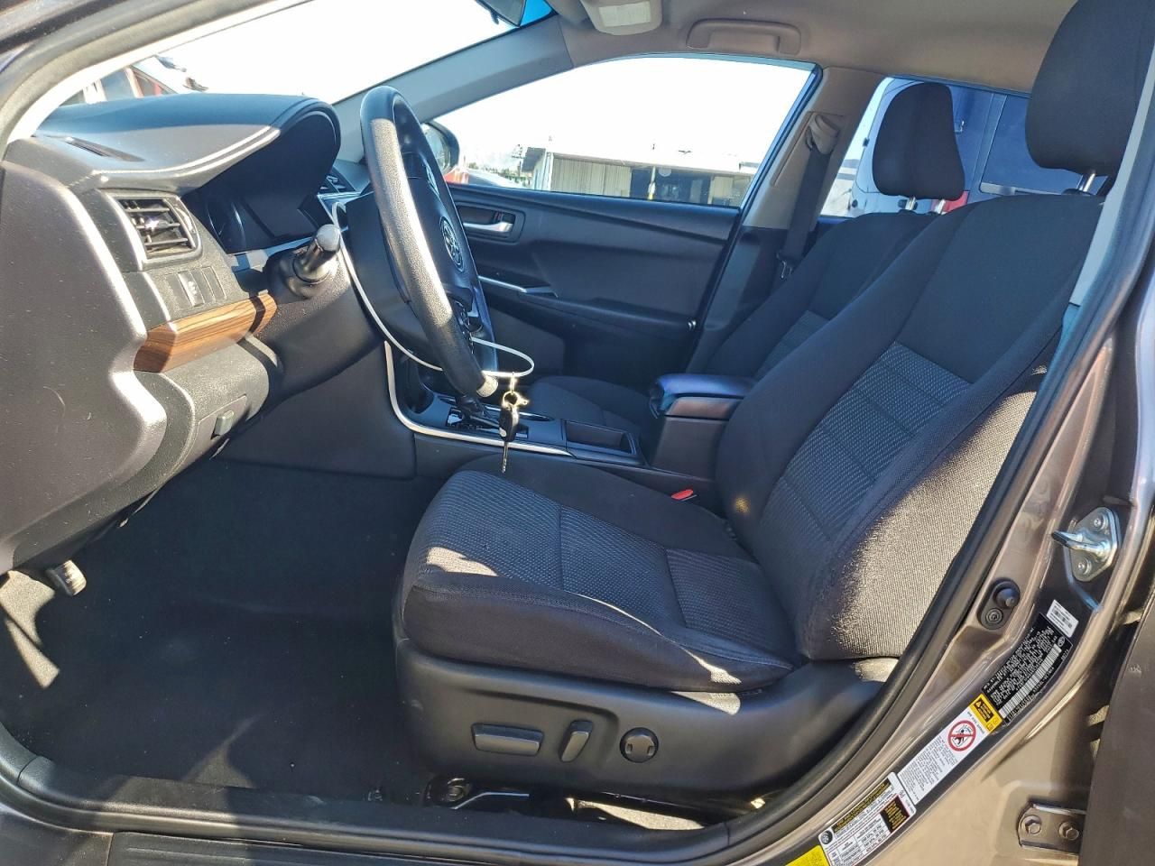 2016 Toyota Camry le