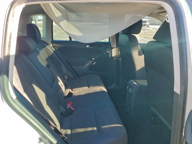 2013 Volkswagen Tiguan s