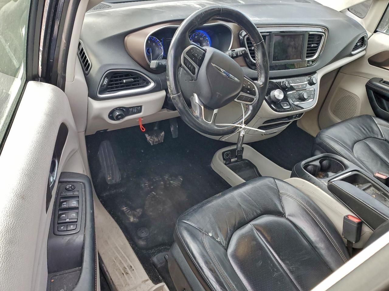 2018 Chrysler Pacifica Touring l