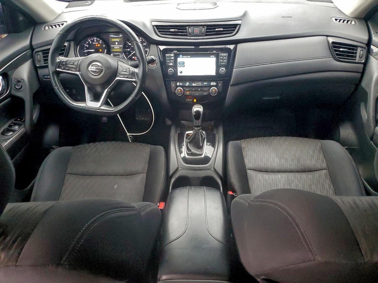 2017 Nissan Rogue sv