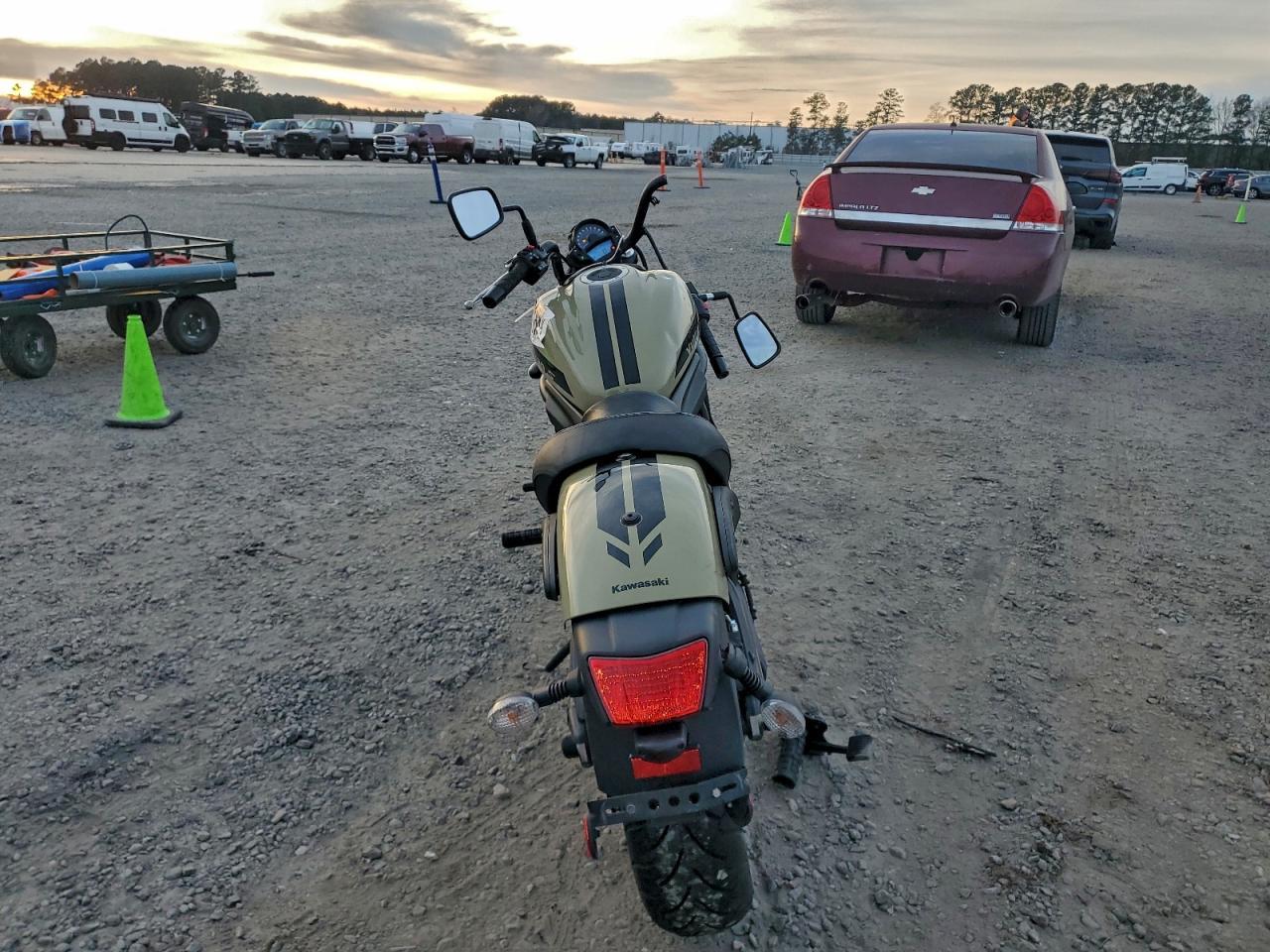 2024 Kawasaki EN650 D