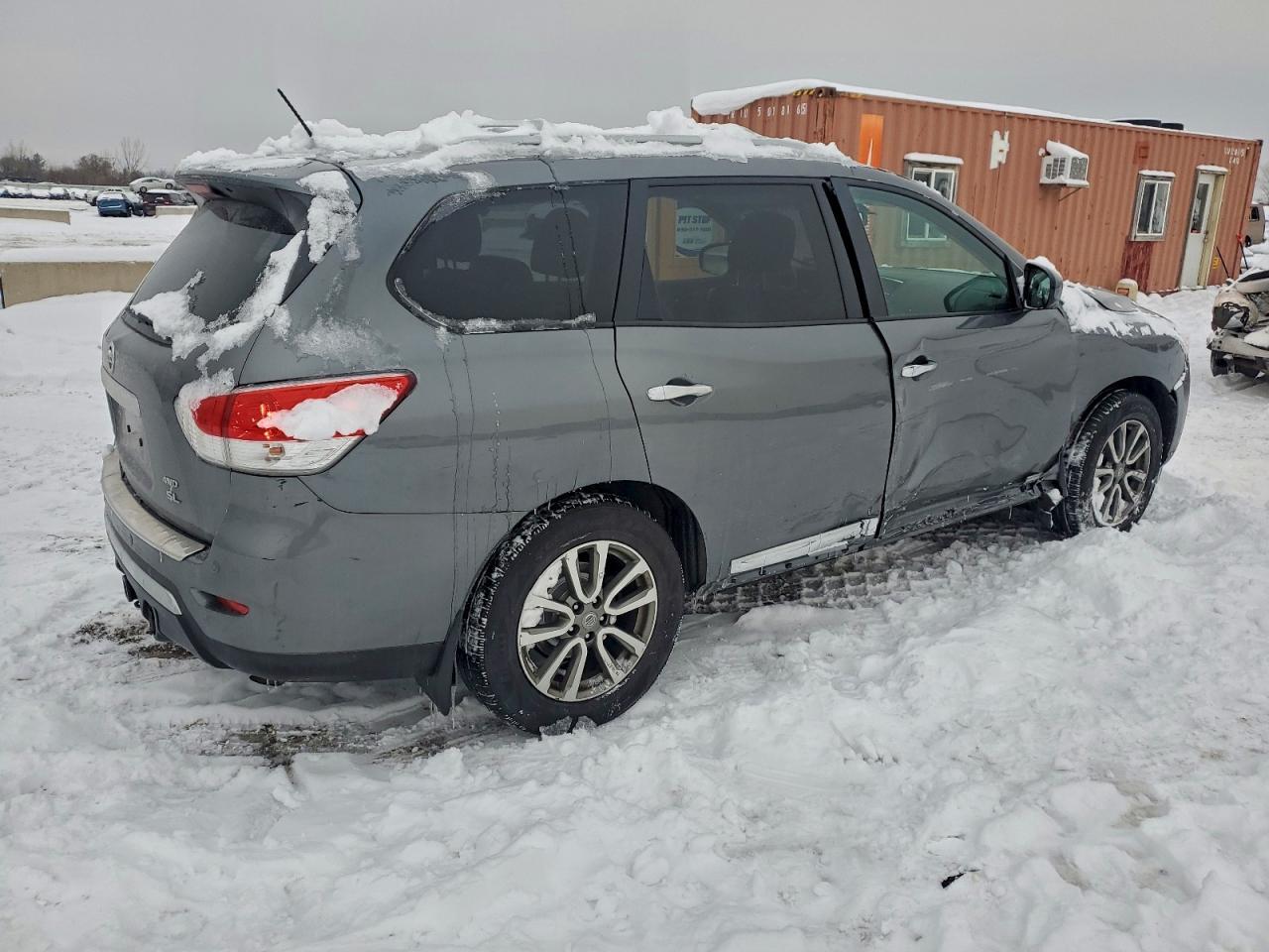 2016 Nissan Pathfinder sl