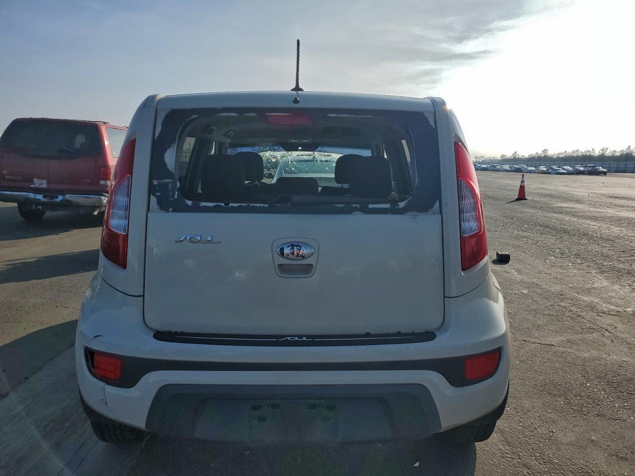2013 KIA Soul +