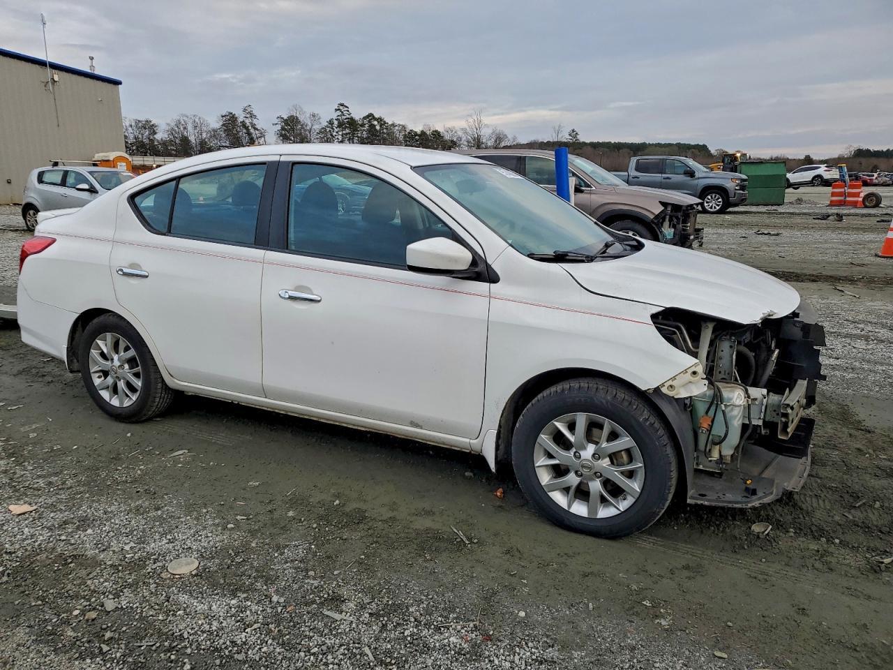 2016 Nissan Versa s