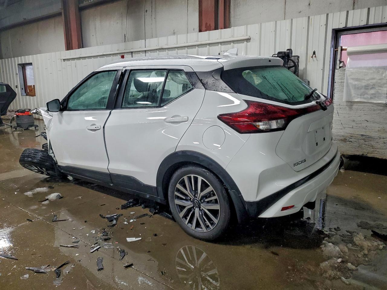 2023 Nissan Kicks sv