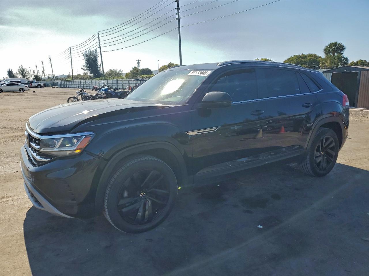 2022 Volkswagen Atlas Cross Sport se