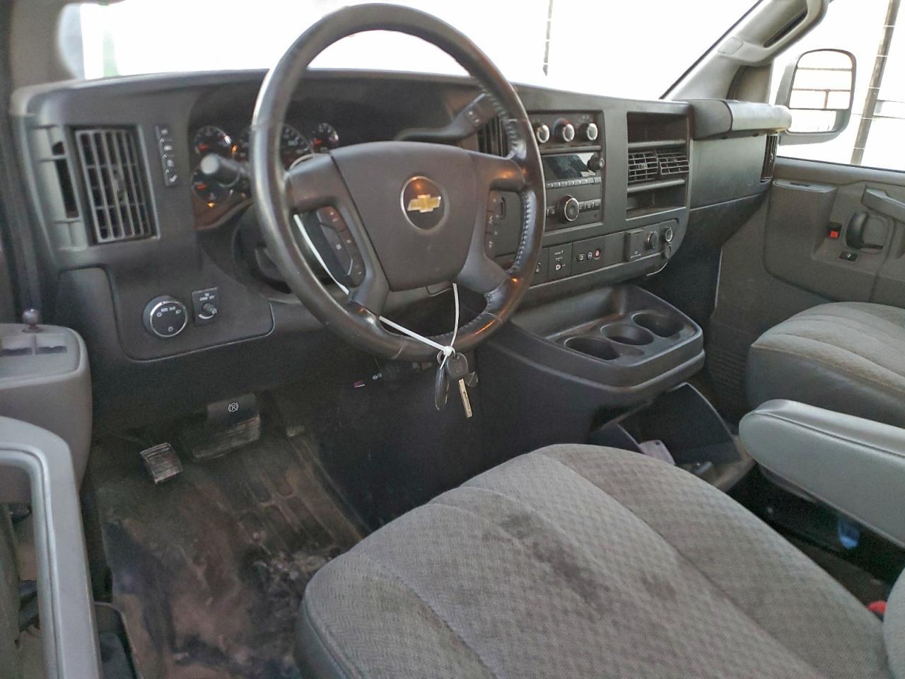 2022 Chevrolet Express G2500