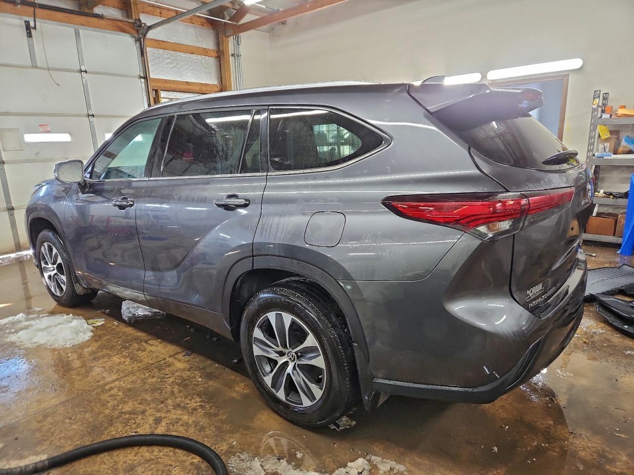 2020 Toyota Highlander xle