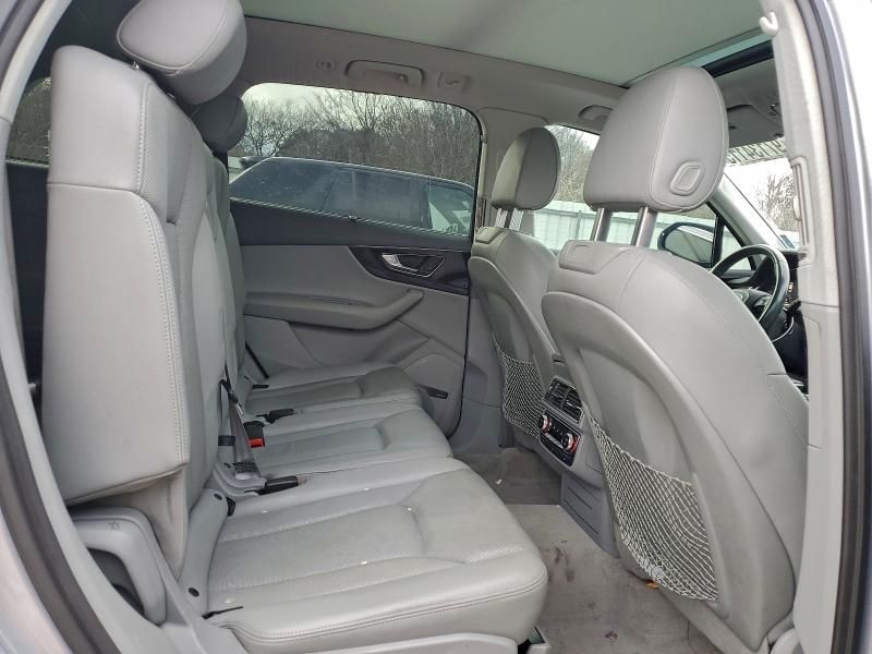 2017 Audi Q7 Premium Plus