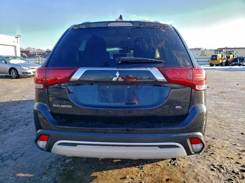 2020 Mitsubishi Outlander se
