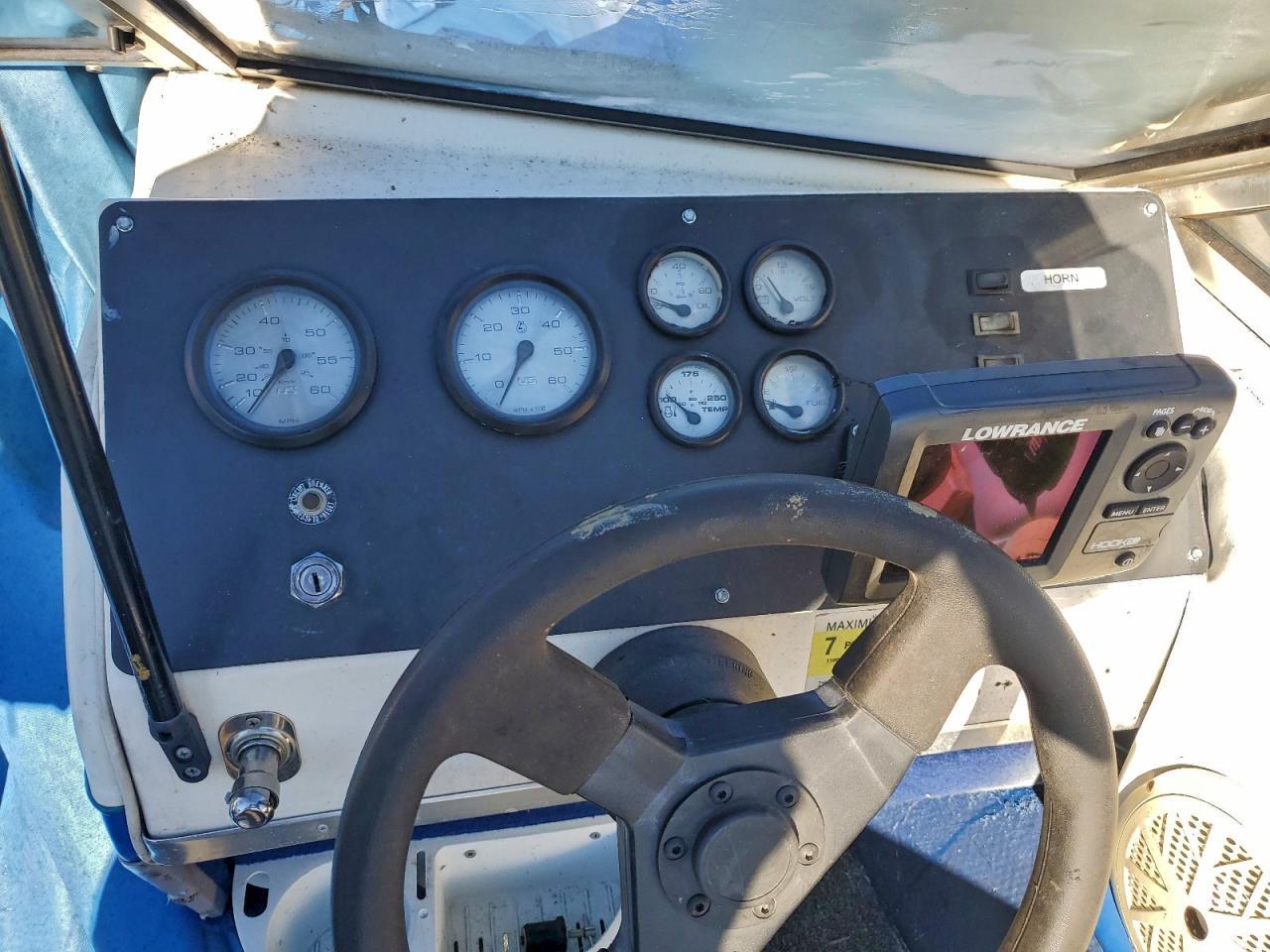 1998 Bayliner Boat-Boat