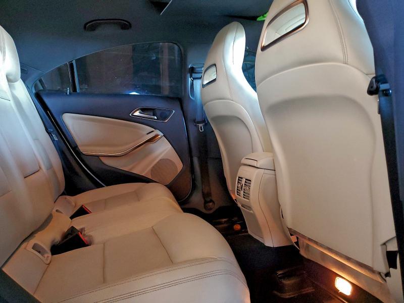 2015 Mercedes-Benz Cla 250