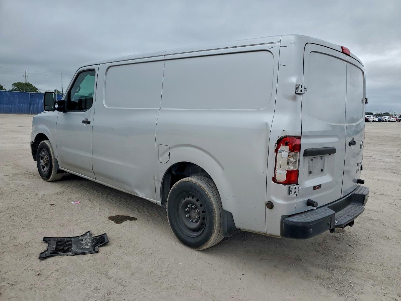 2016 Niss Nv 2500 s 2500 sv 25
