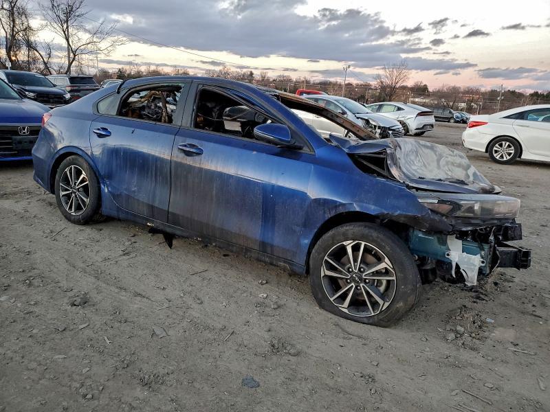 2024 KIA Forte lx