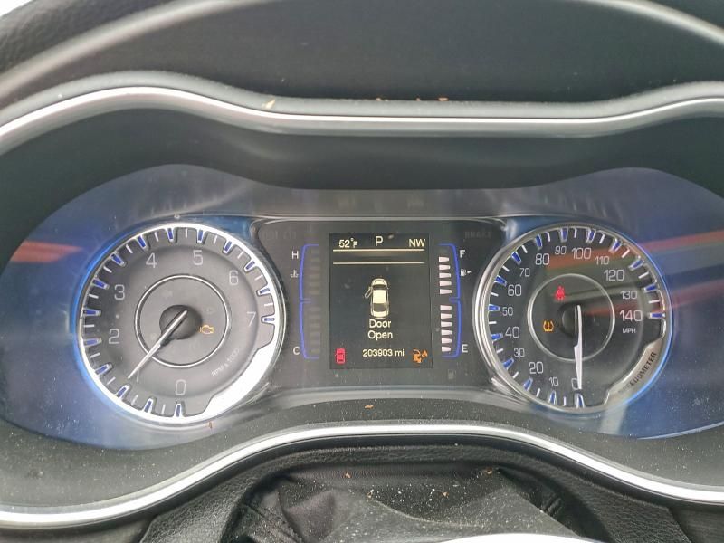 2016 Chrysler 200 Limited