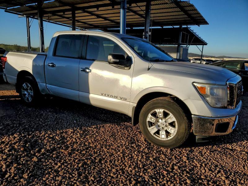 2018 Nissan Titan sv