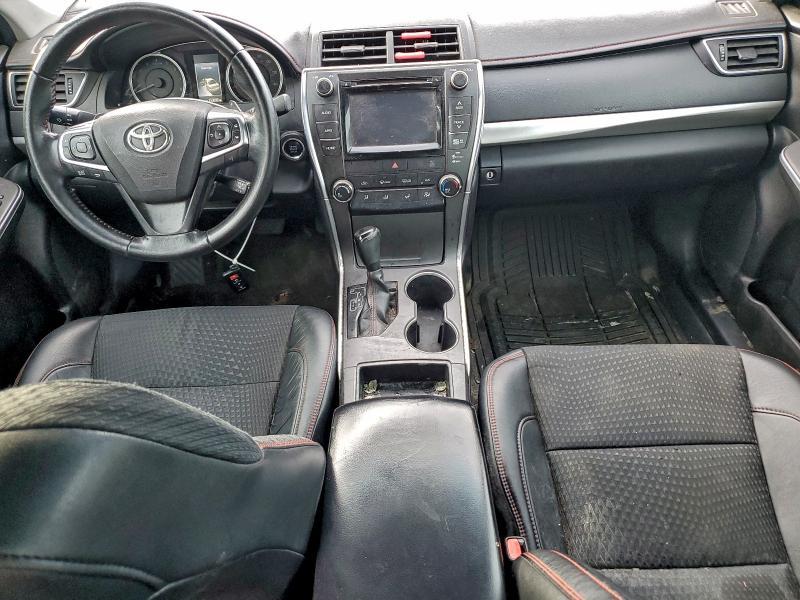 2015 Toyota Camry le