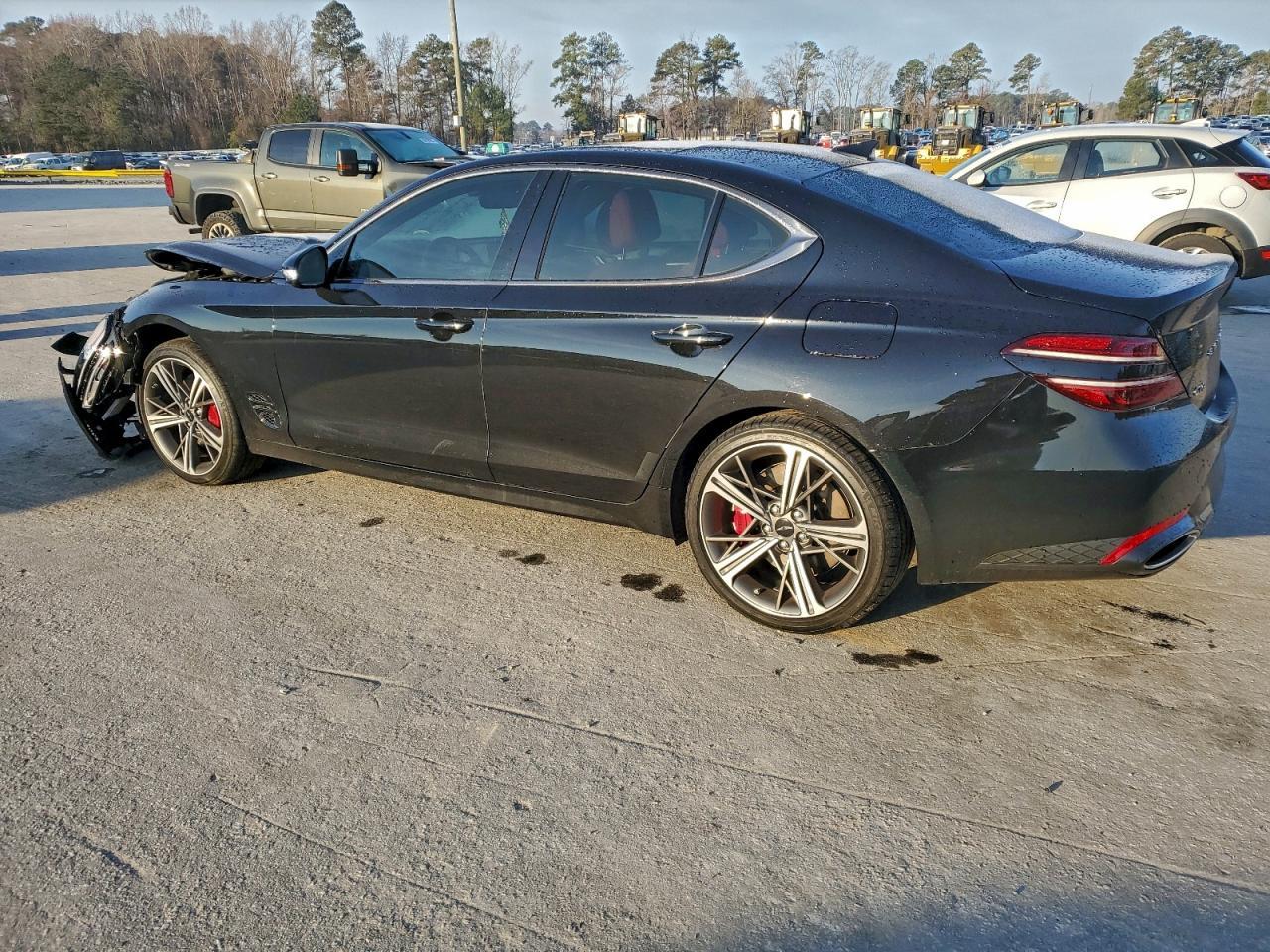 2025 Genesis G70 Base