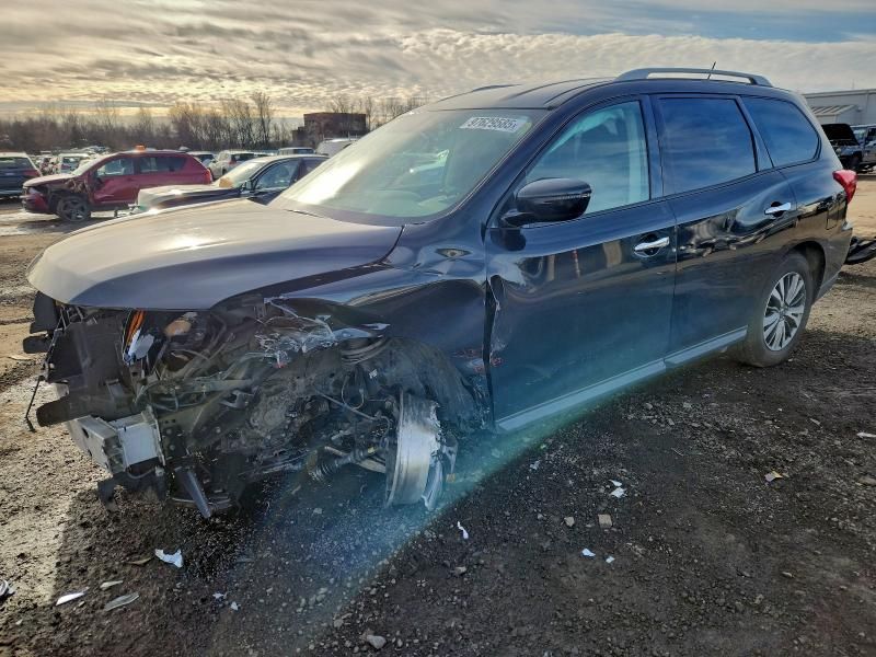 2018 Nissan Pathfinder s