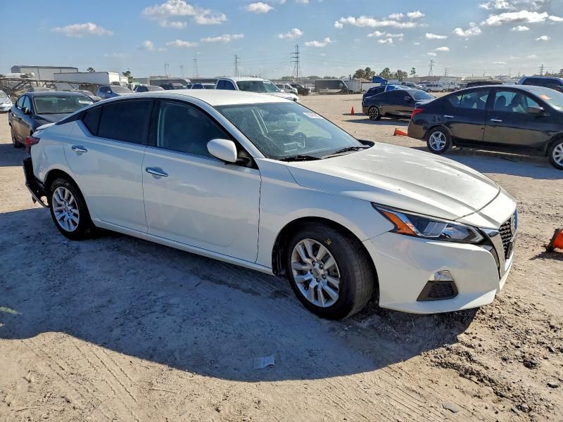 2019 Nissan Altima s
