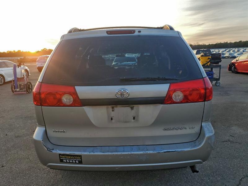 2007 Toyota Sienna ce