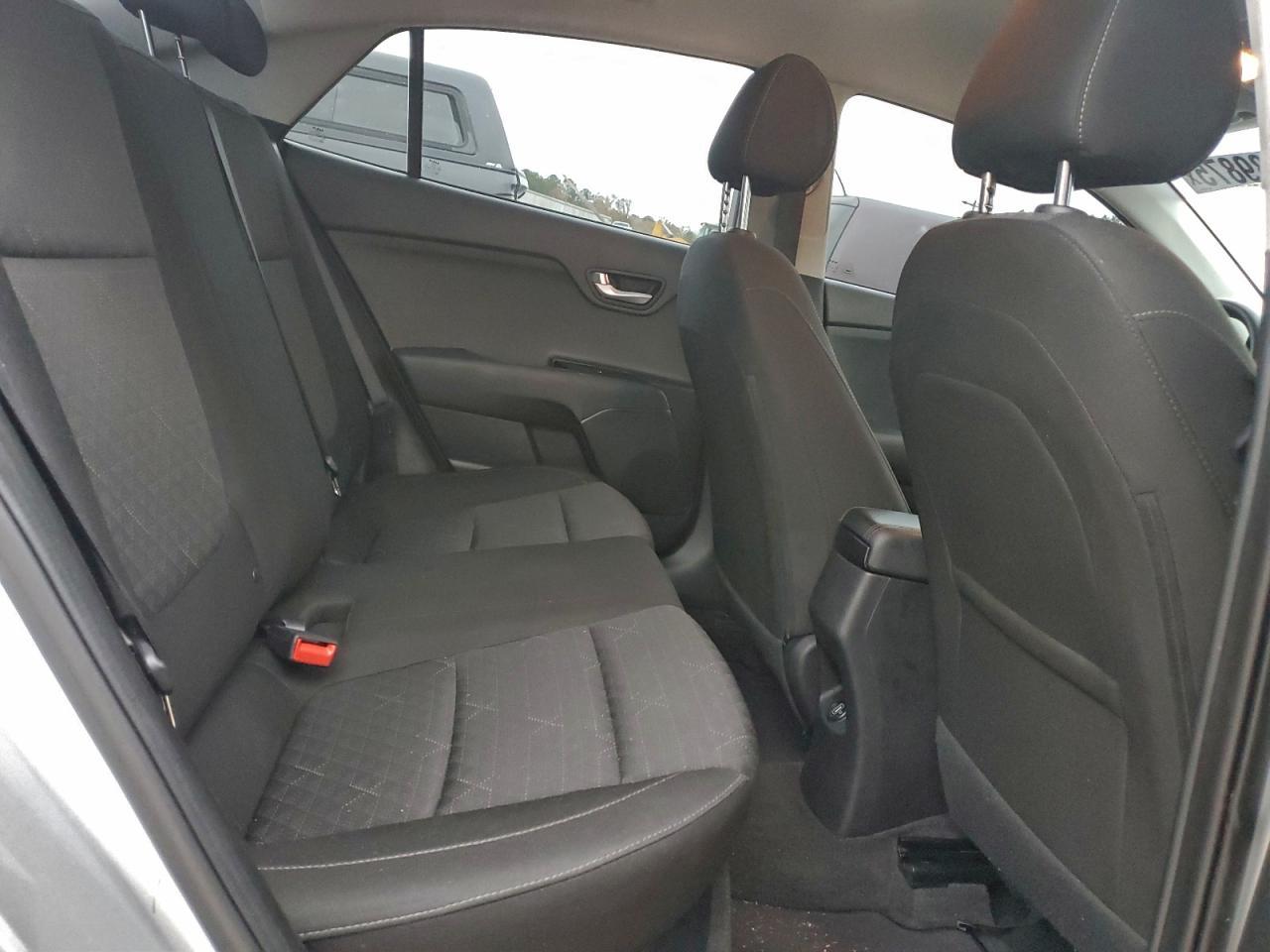 2023 KIA Rio lx