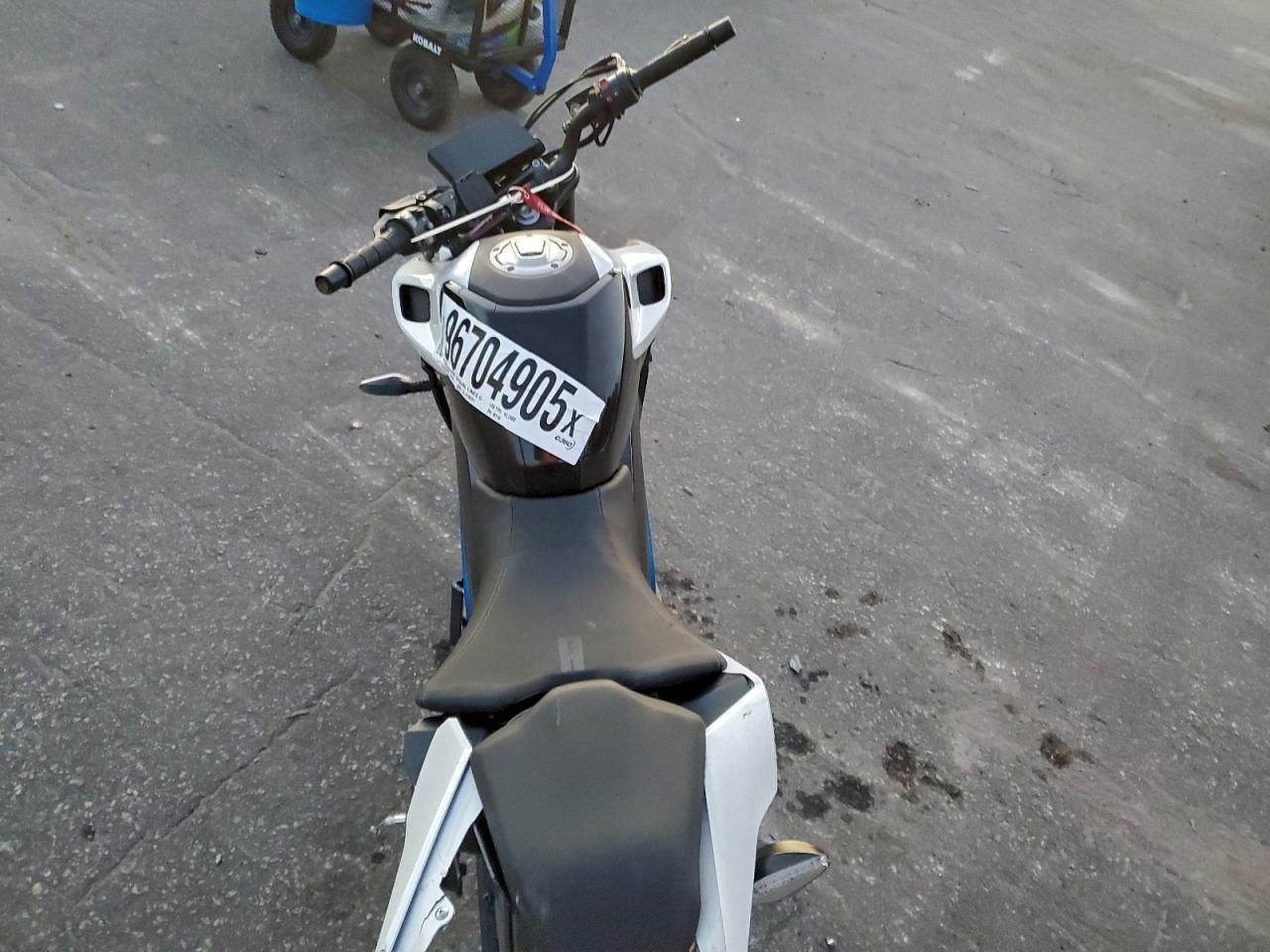 2025 Cfhg 300NK