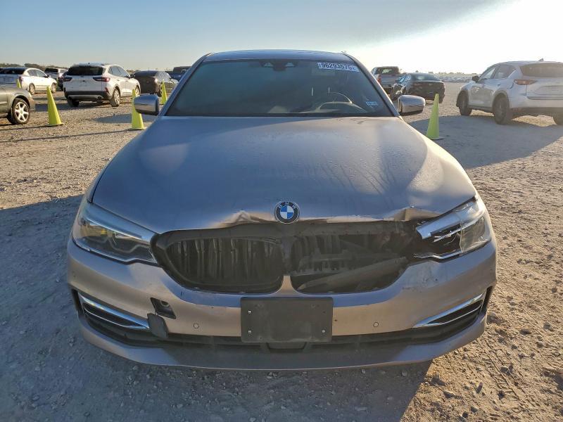 2019 BMW 530 i