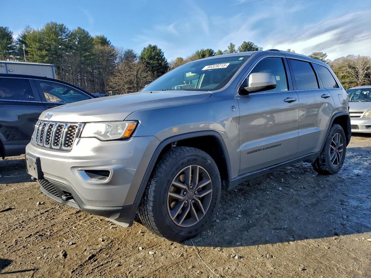 2020 Jeep Grand Cherokee Laredo