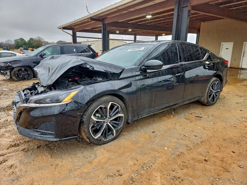 2025 Nissan Altima sr