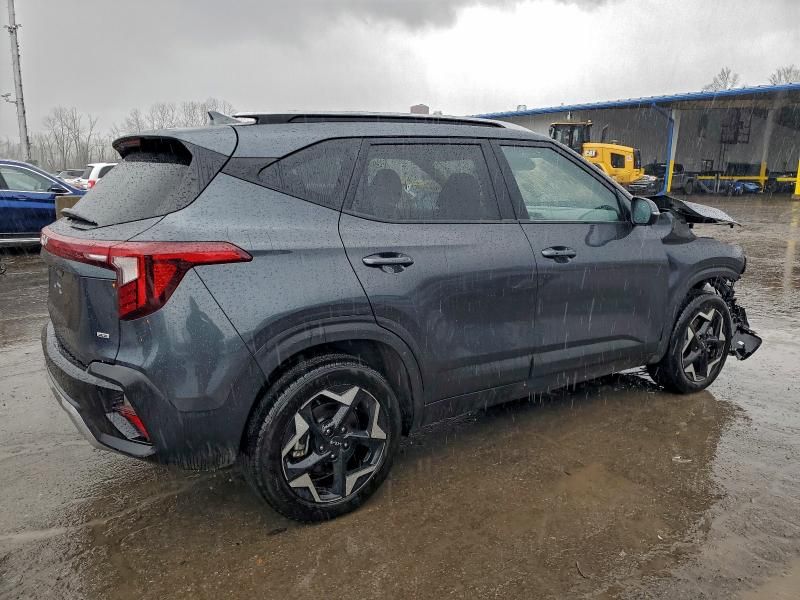 2025 KIA Seltos s