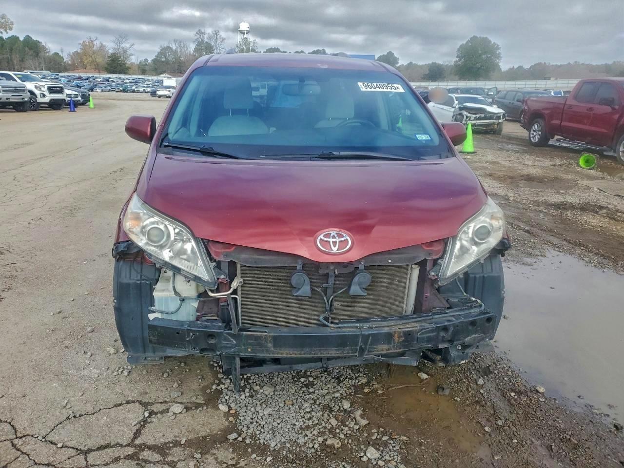 2017 Toyota Sienna le