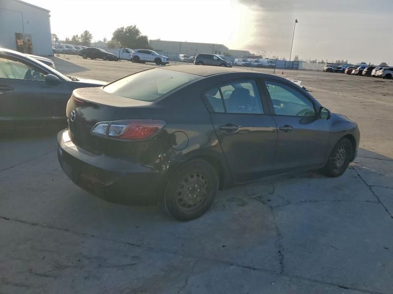 2013 Mazda 3 I