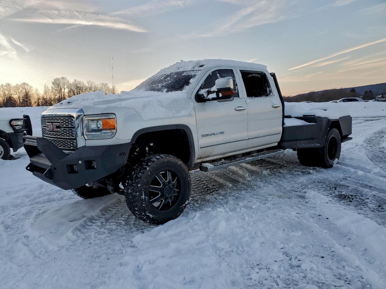 2018 GMC Truck Sierra 3500 CR 4X4 N