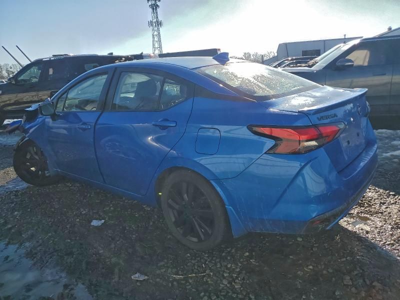 2021 Nissan Versa sr