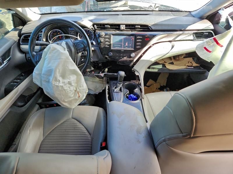 2020 Toyota Camry se