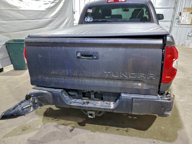 2016 Toyota Tundra Crewmax SR5