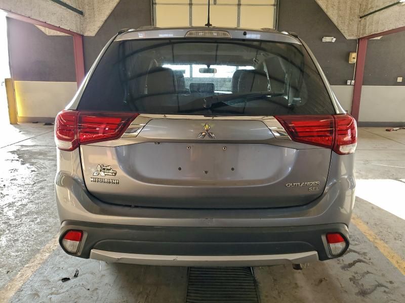 2016 Mitsubishi Outlander se