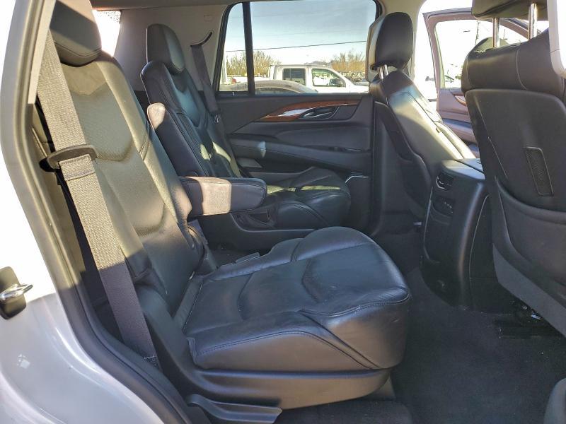 2018 Cadillac Escalade Luxury