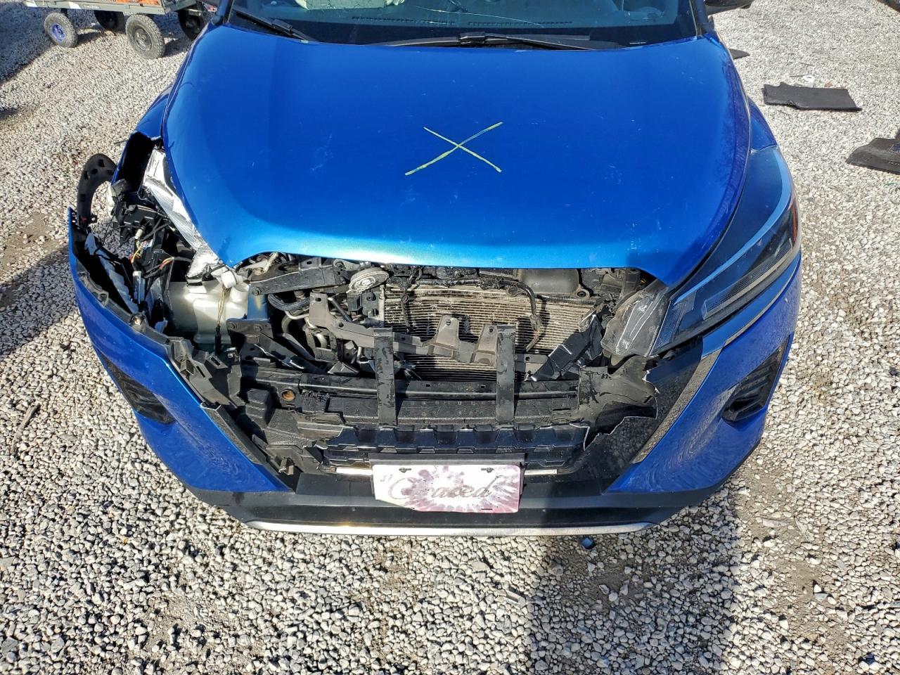 2021 Nissan Kicks sr