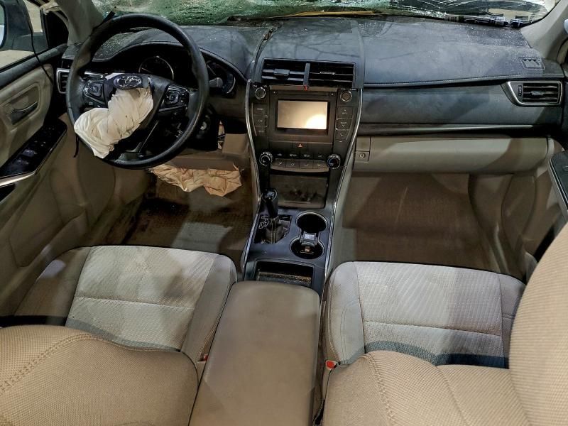 2016 Toyota Camry le