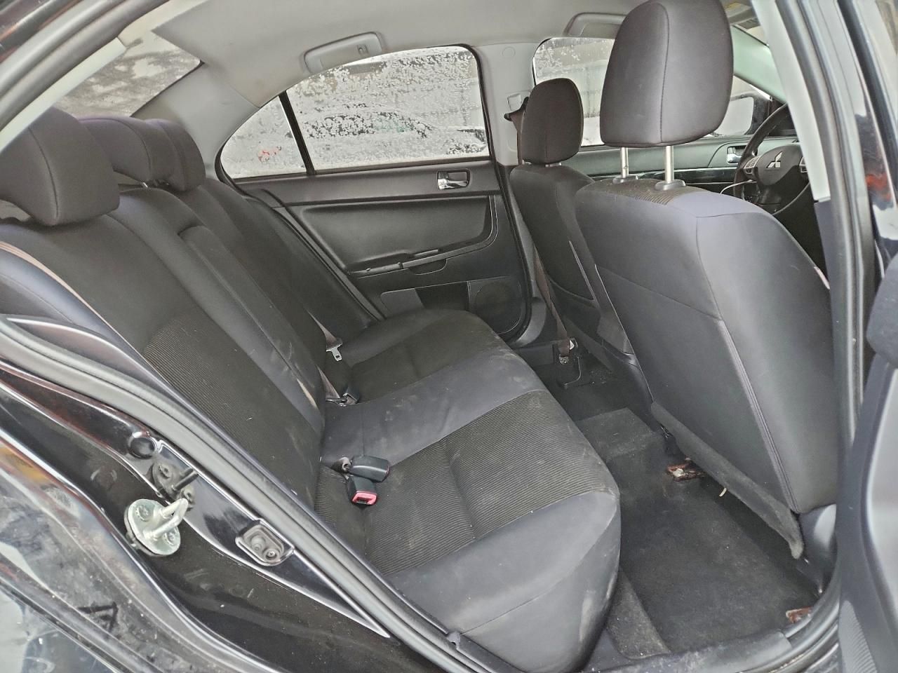 2017 Mitsubishi Lancer es