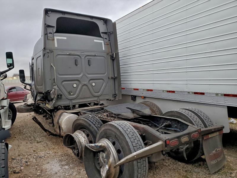 2021 Freigliner 2021 Freightliner Cascadia 126 Semi Truck
