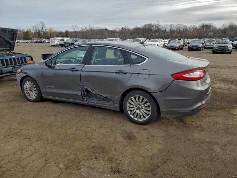 2014 Ford Fusion se Hybrid