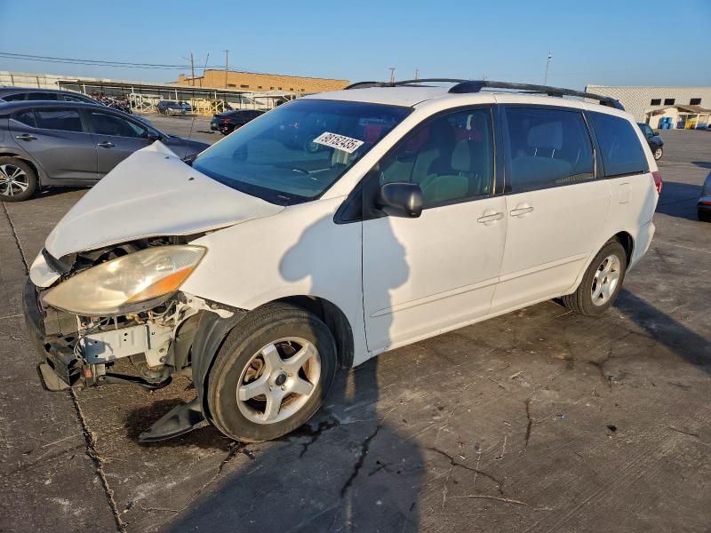 2009 Toyota Sienna ce
