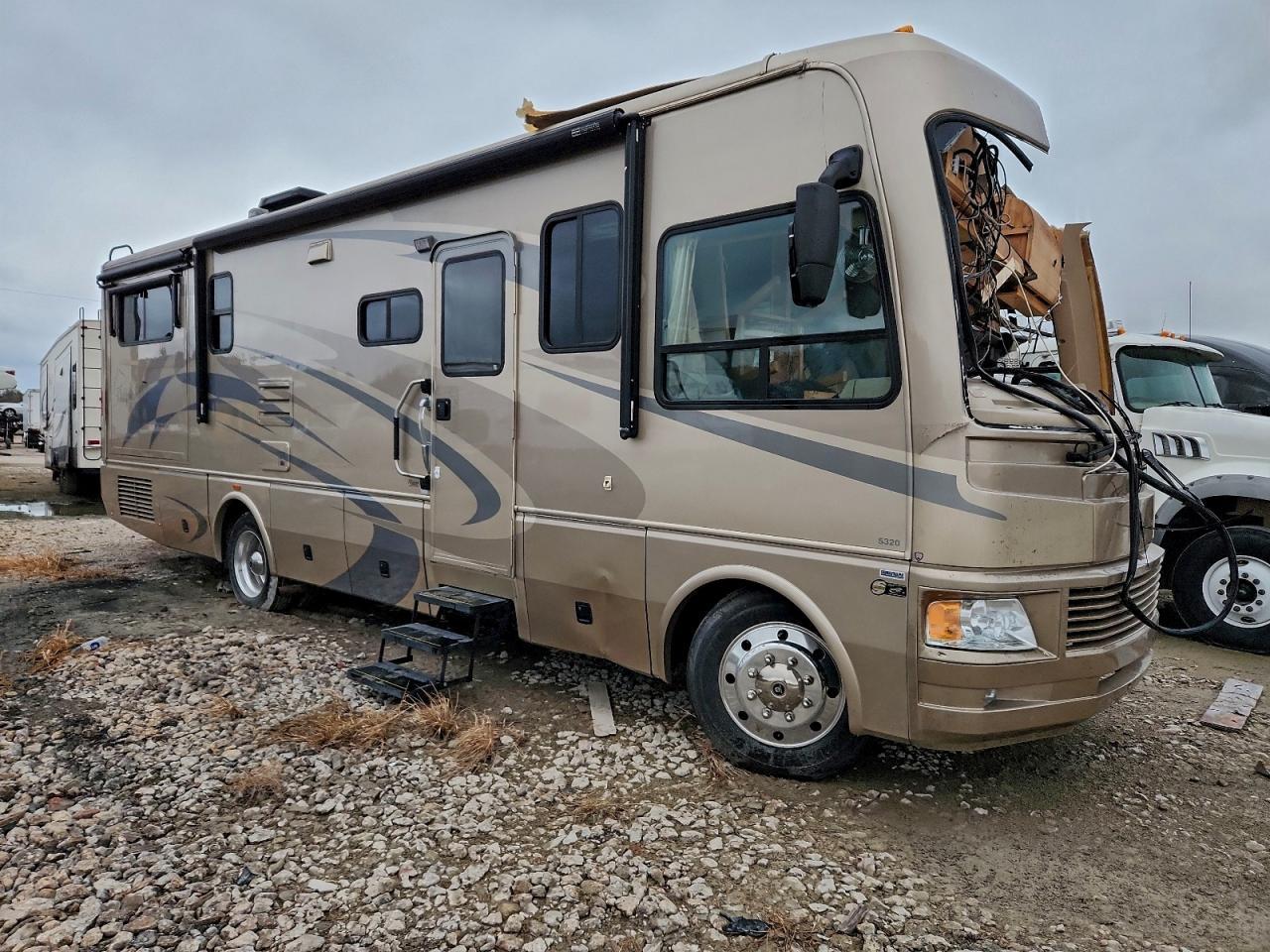2006 Workhorse Custom Chassis Motorhome Chassis W22