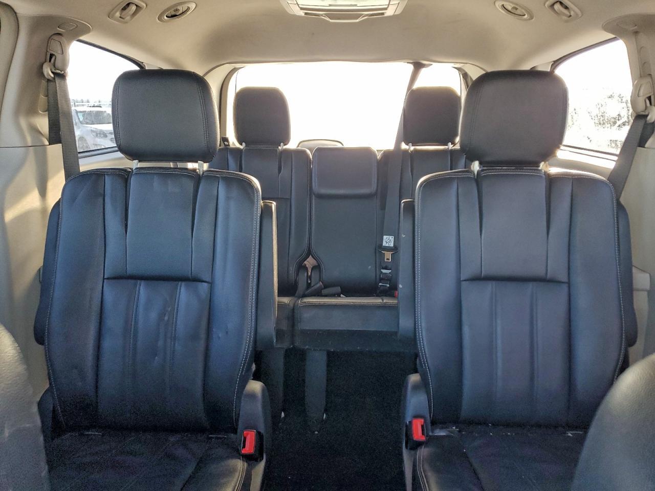 2015 Chrysler Town & Country Touring