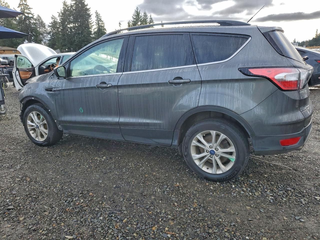 2018 Ford Escape se